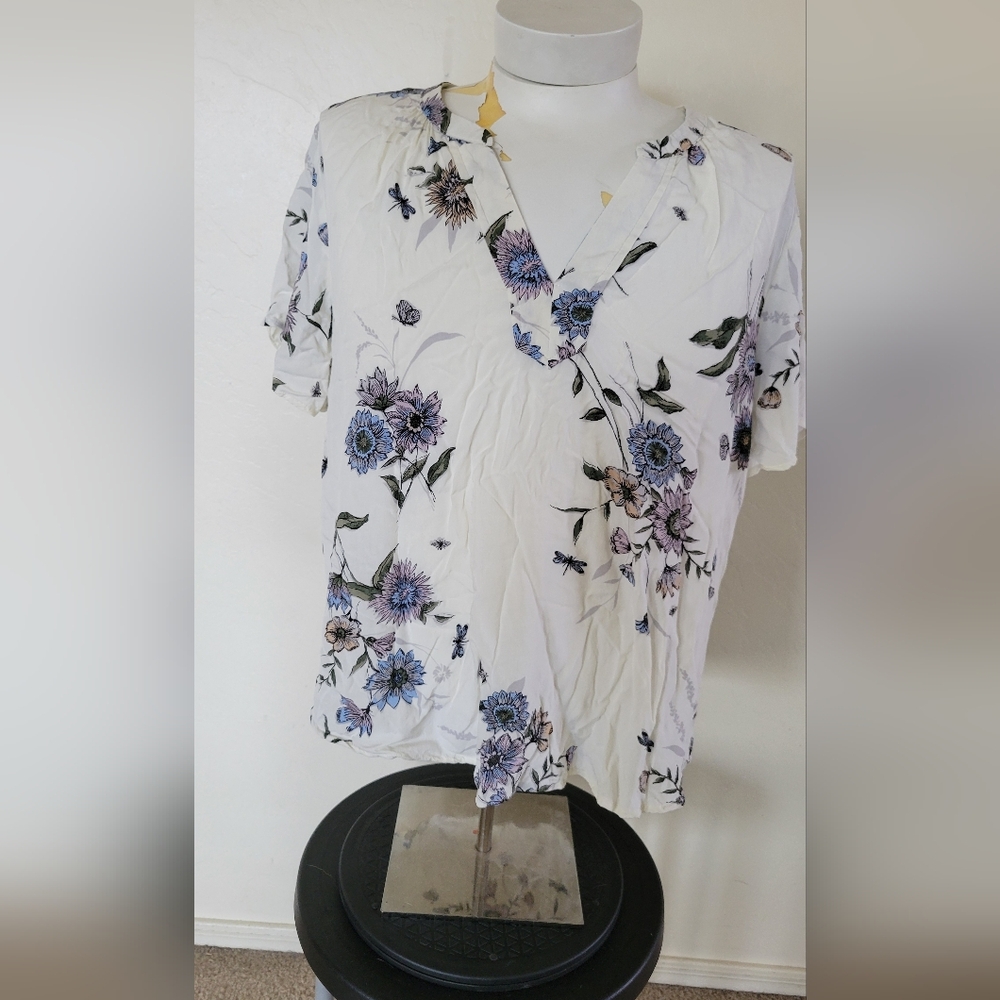 Old Navy Floral Short Sleeve Shirt Blouse